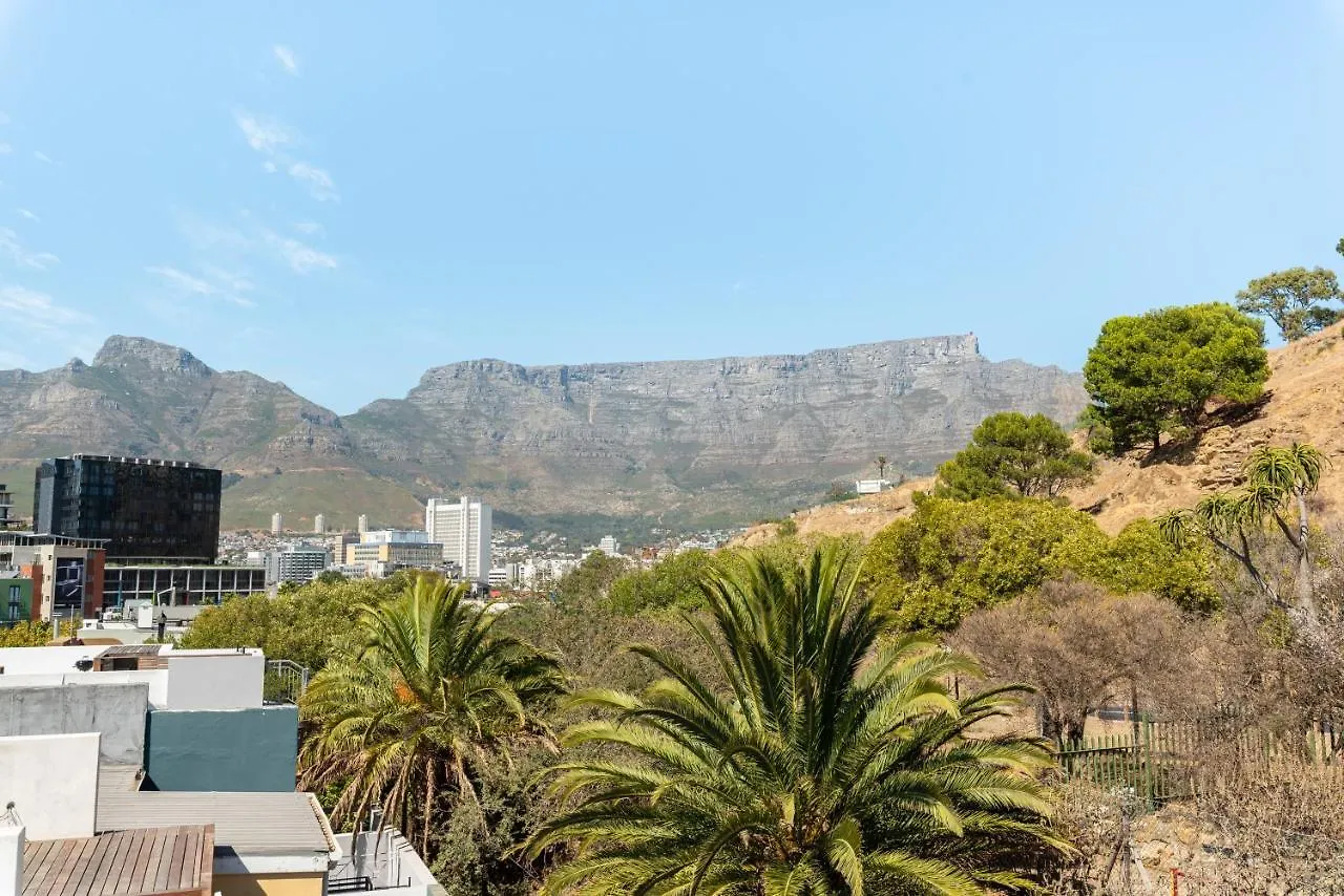 Modern Apartment In De Waterkant L Private Rooftop Cape Town